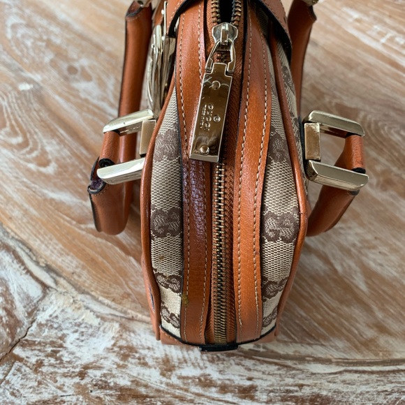 Authentic GUCCI Vintage Handbag Amazing Condition PRICE DROP! - Picture 4 of 14